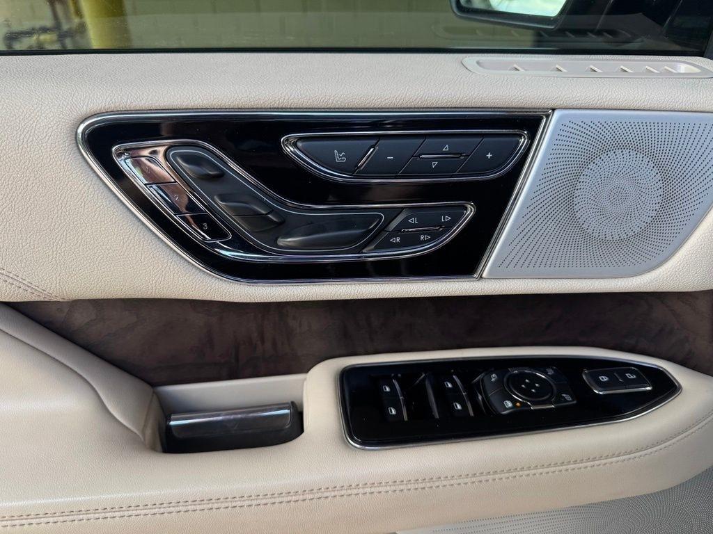 Lincoln Navigator  2020
