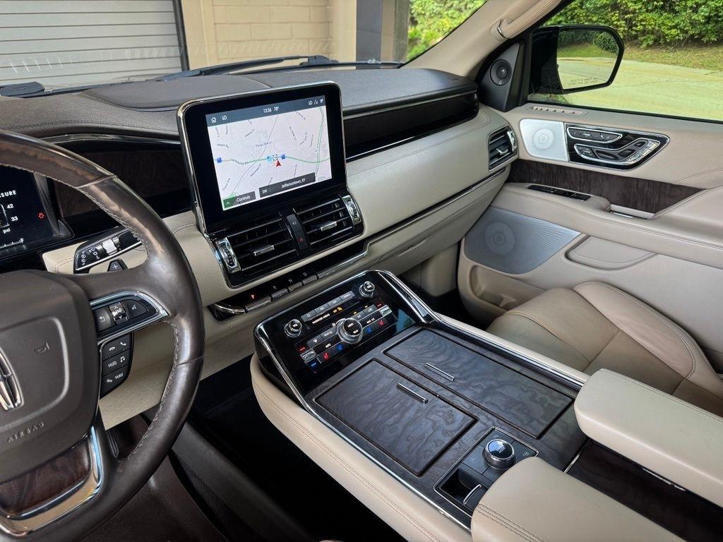 Lincoln Navigator  2020