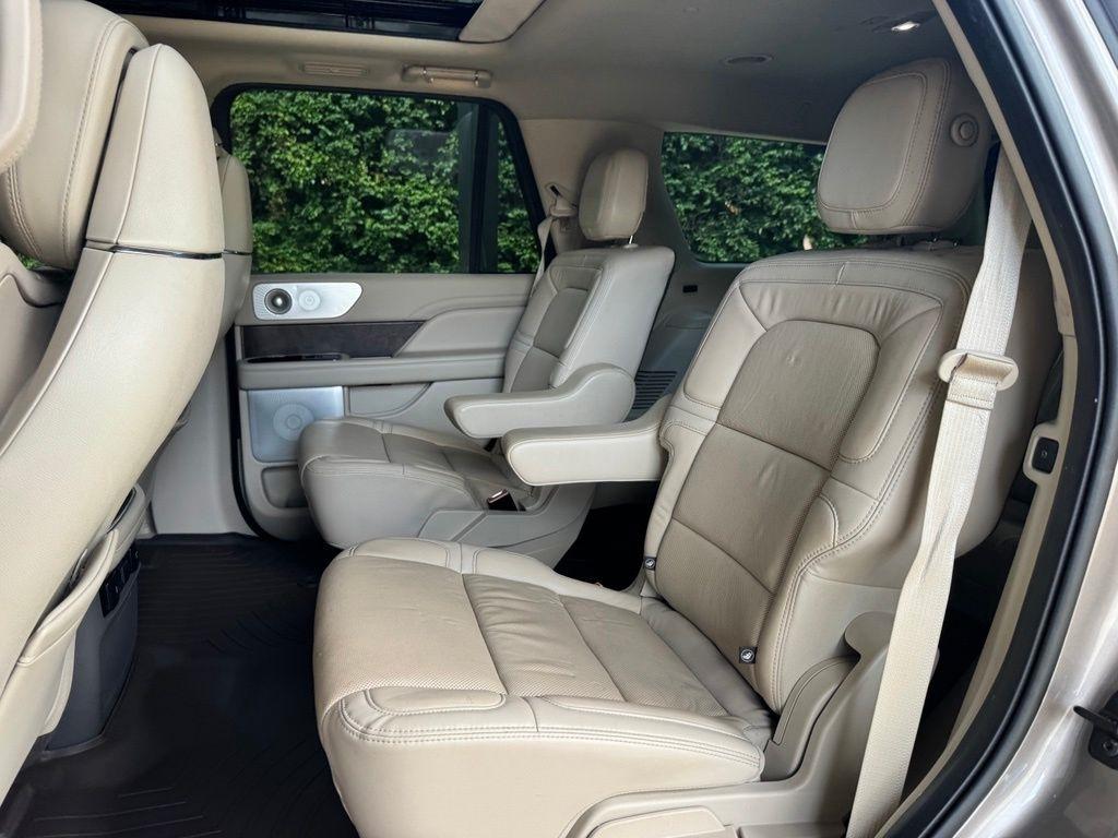 Lincoln Navigator  2020