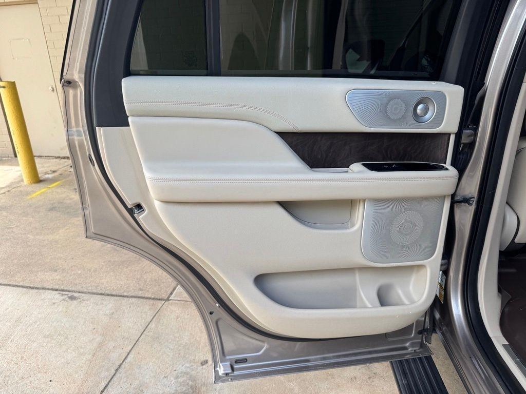 Lincoln Navigator  2020