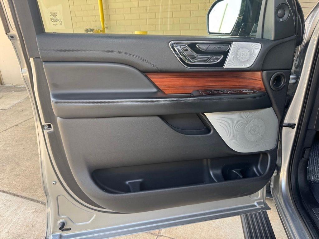 Lincoln Navigator L  2020