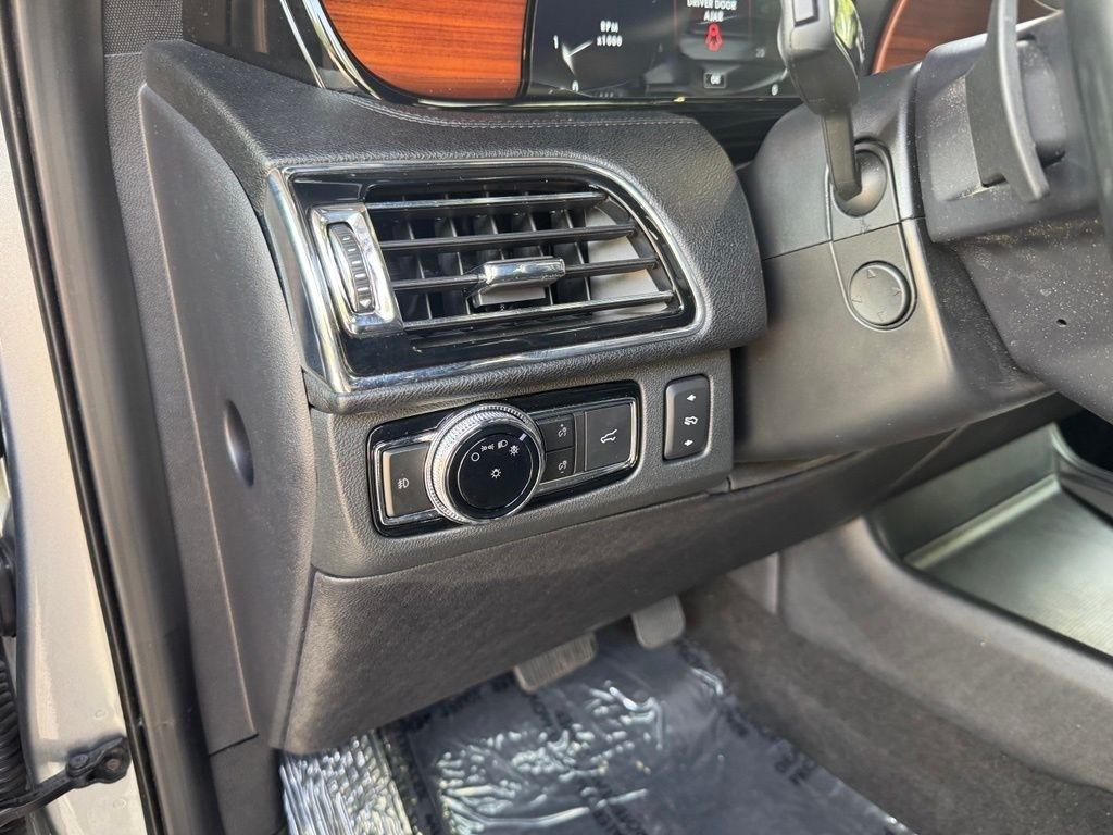Lincoln Navigator L  2020