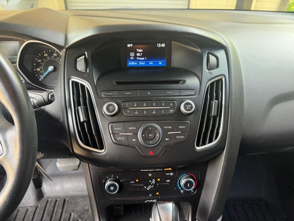 Ford Focus  2015