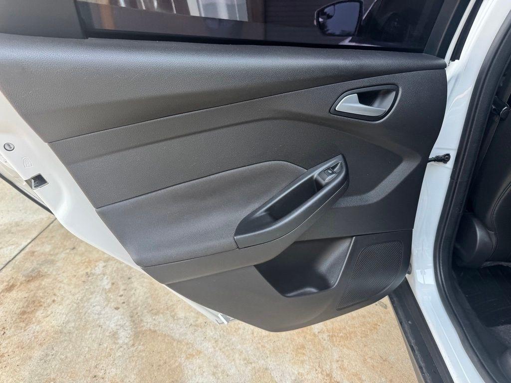 Ford Focus  2015