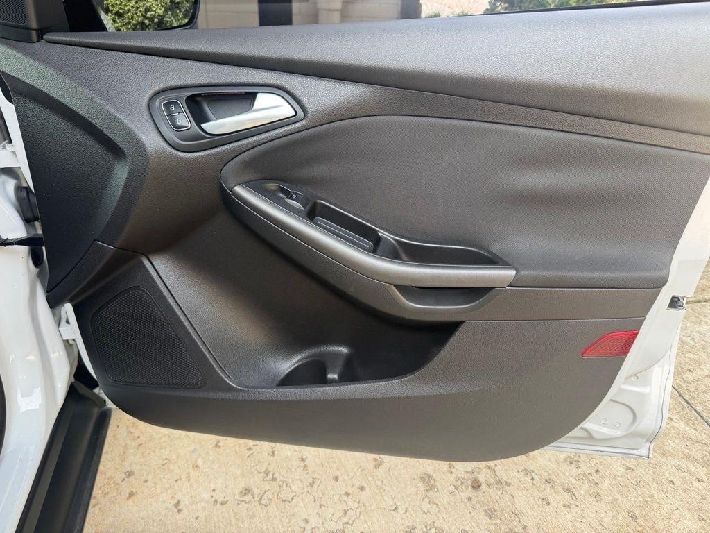 Ford Focus  2015