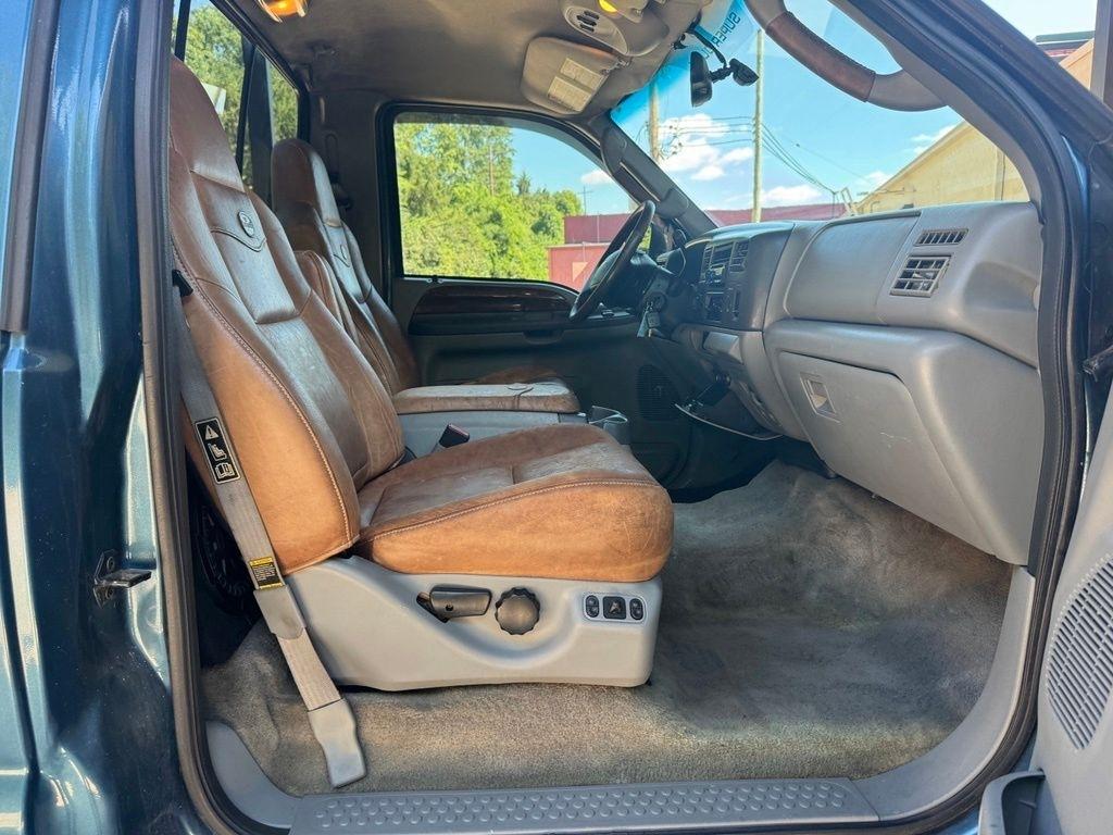 Ford Super Duty F-350 SRW  2004