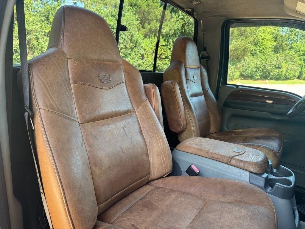 Ford Super Duty F-350 SRW  2004