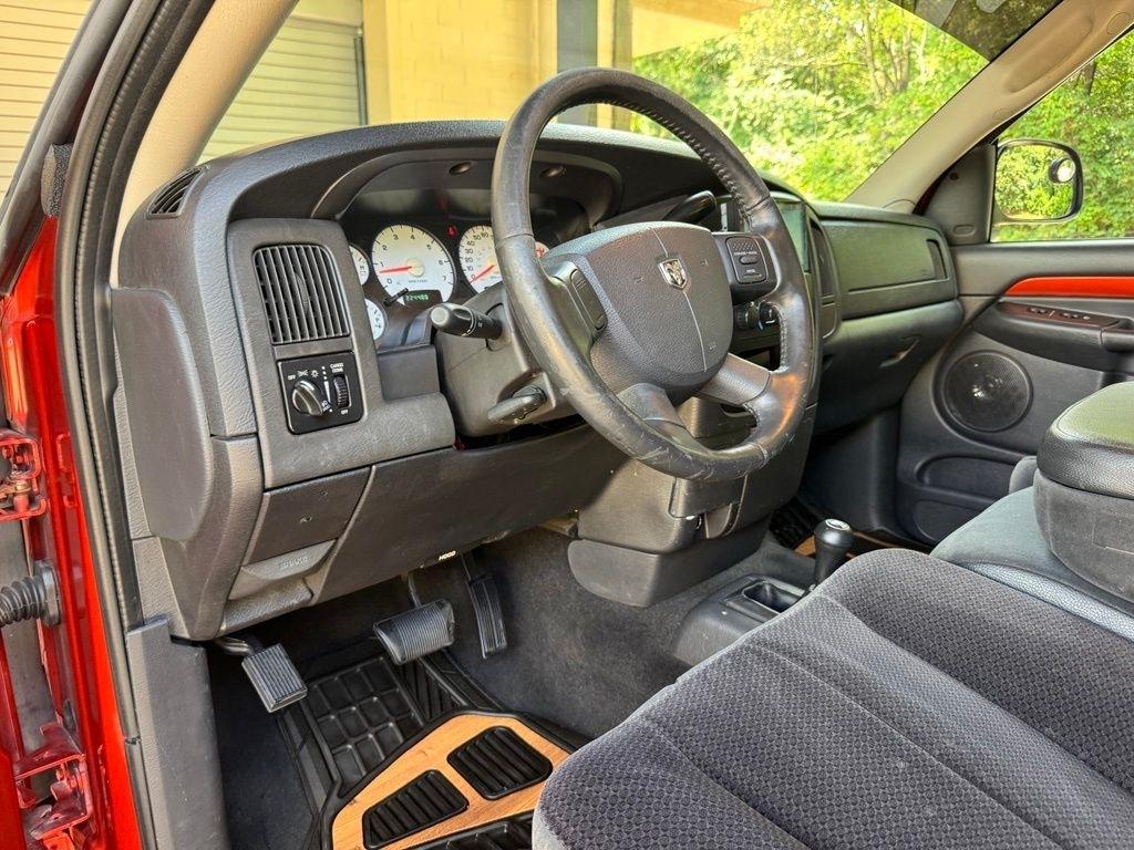 Dodge Ram 1500  2005