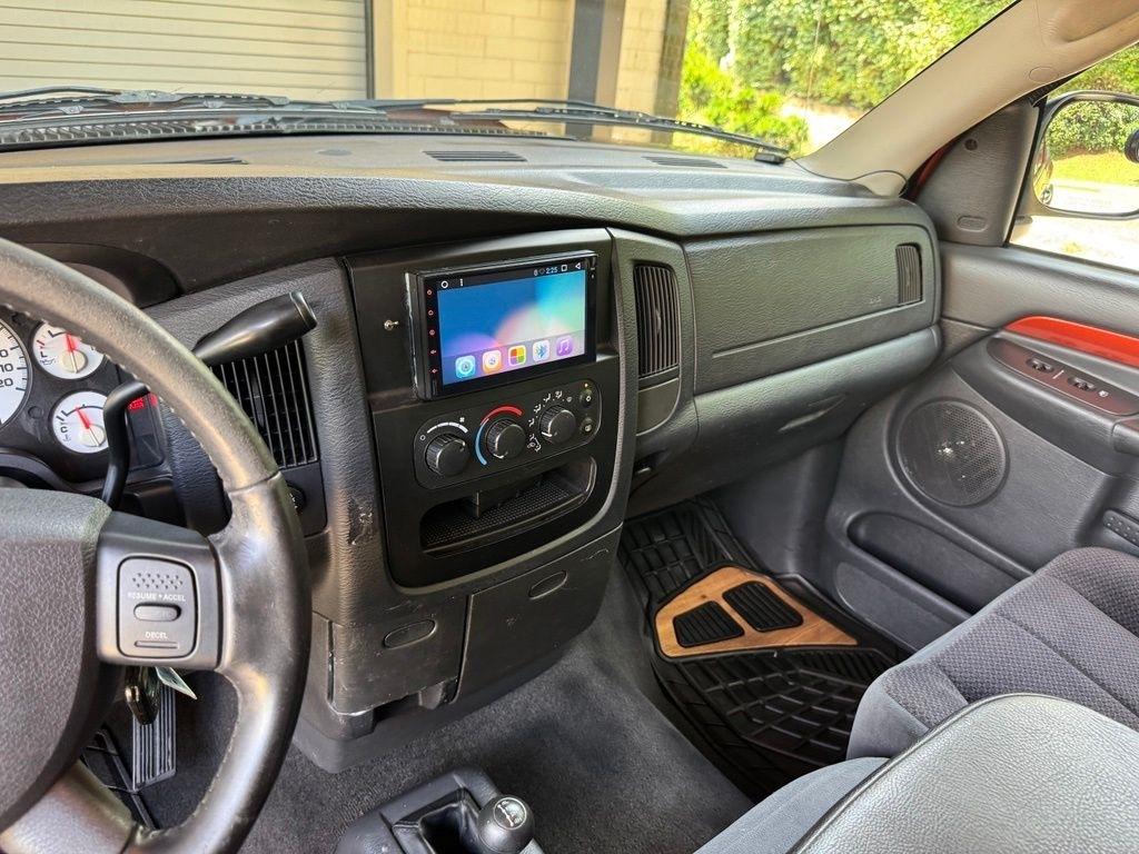 Dodge Ram 1500  2005