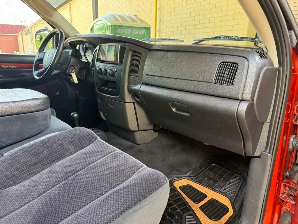 Dodge Ram 1500  2005