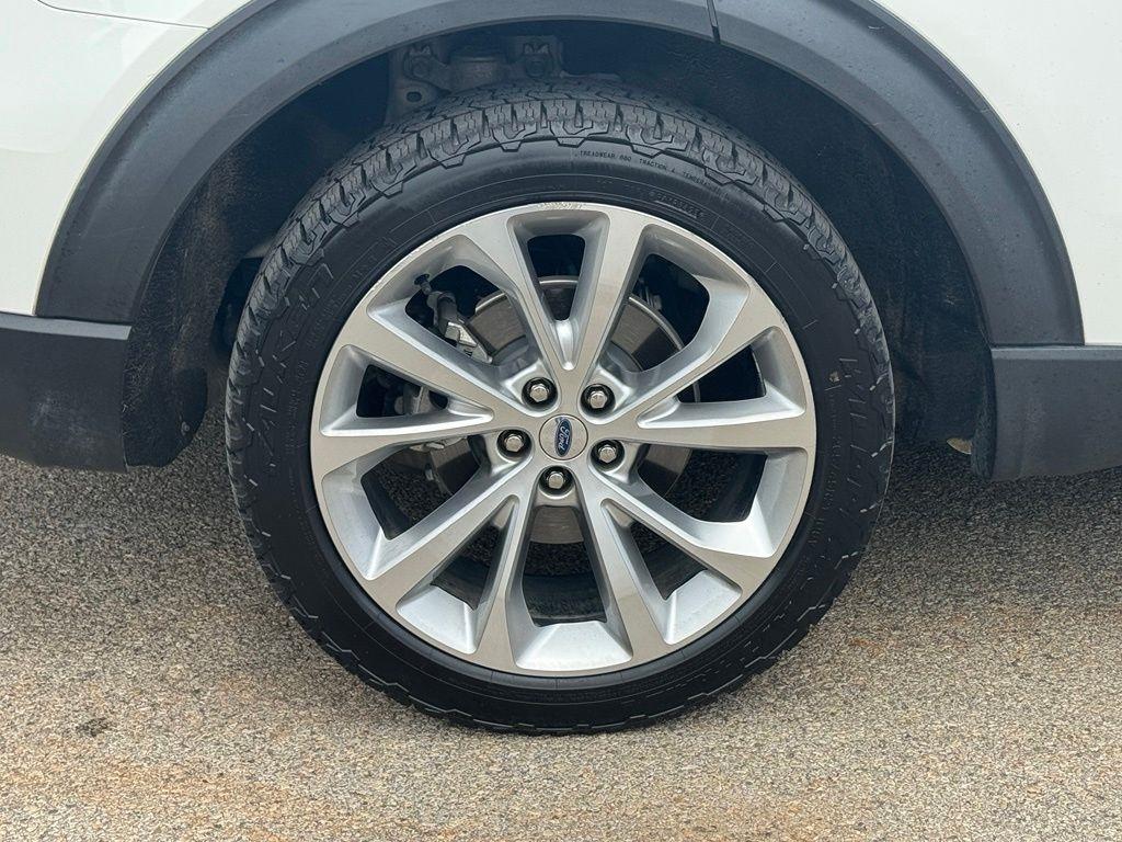 Ford Explorer  2021