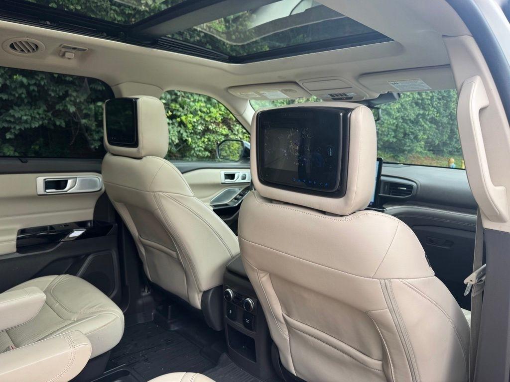 Ford Explorer  2021