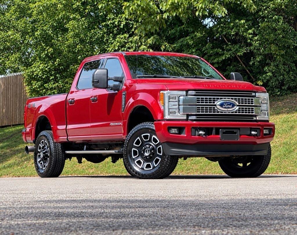 Ford F-250 photo 2