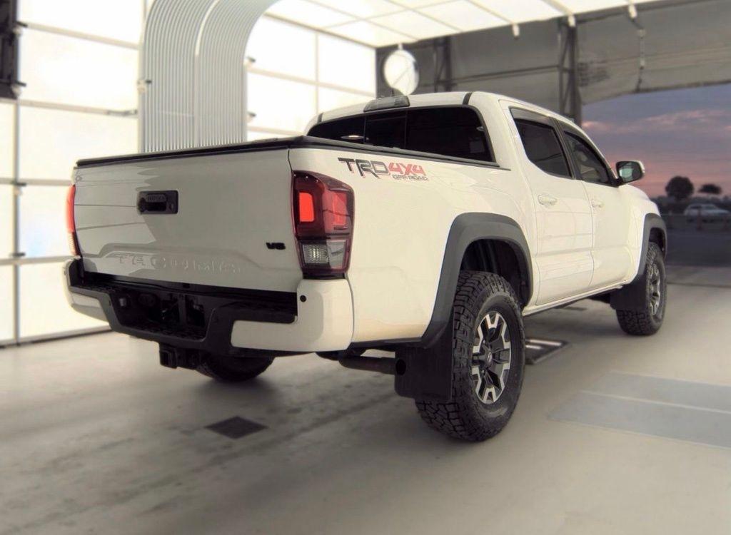 Toyota Tacoma 4WD  2019