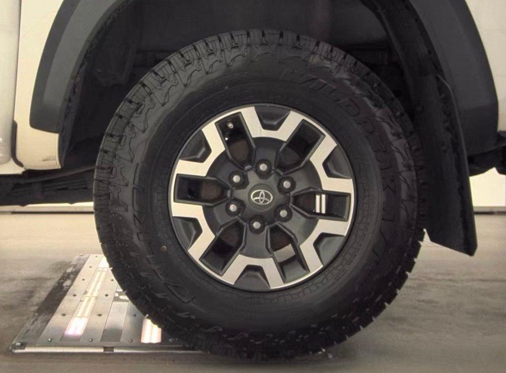 Toyota Tacoma 4WD  2019