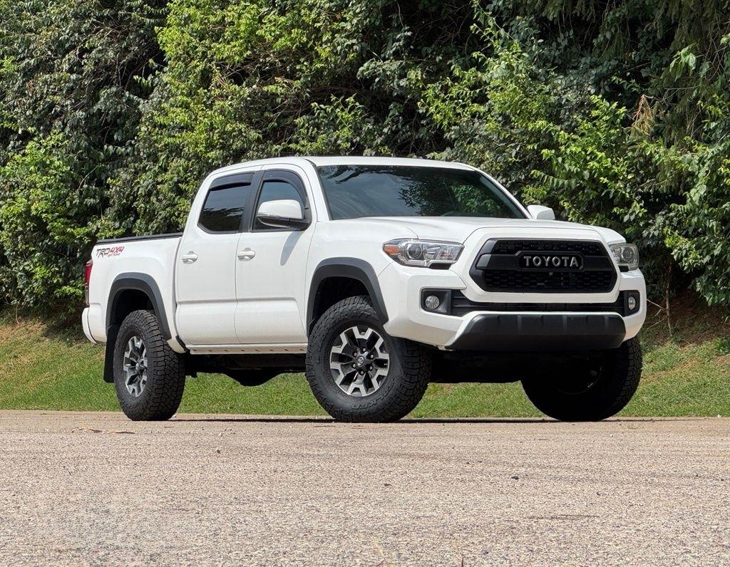 Toyota Tacoma 4WD  2019