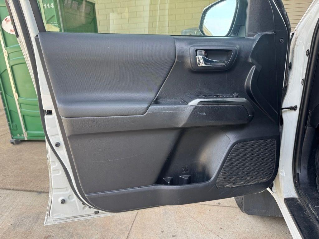 Toyota Tacoma 4WD  2019