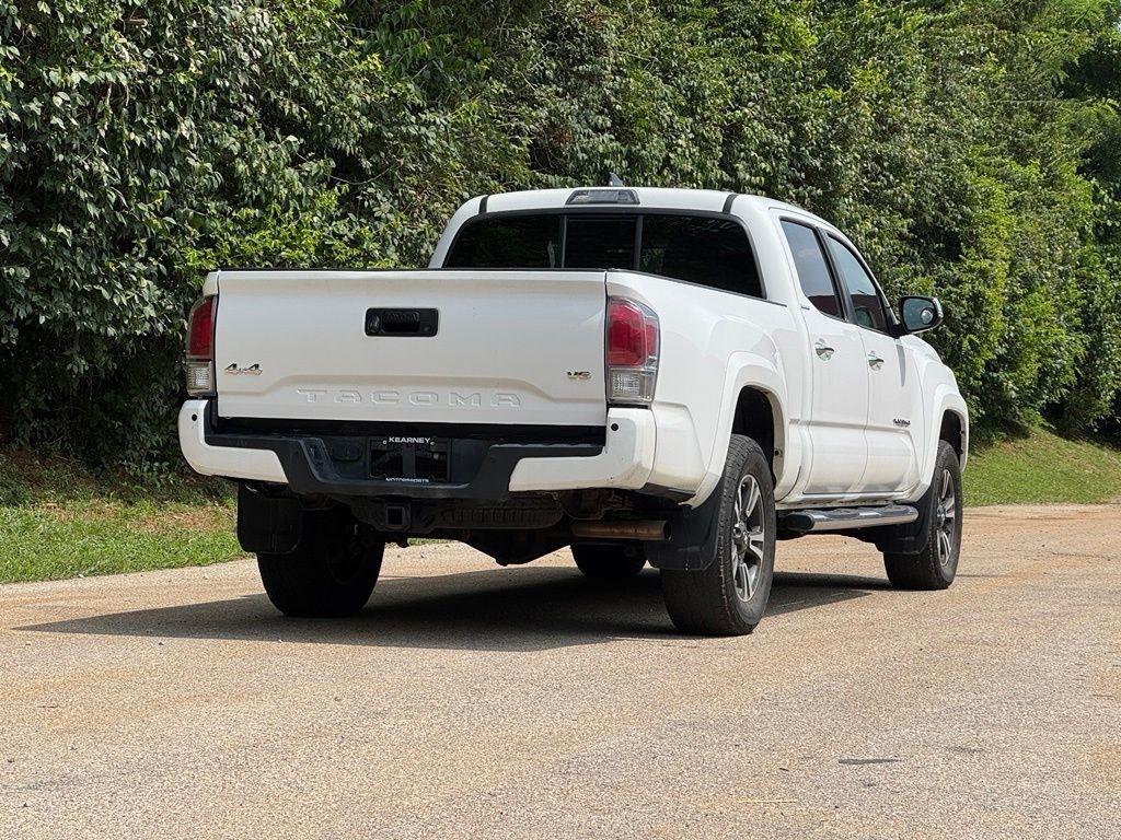 Toyota Tacoma  2016