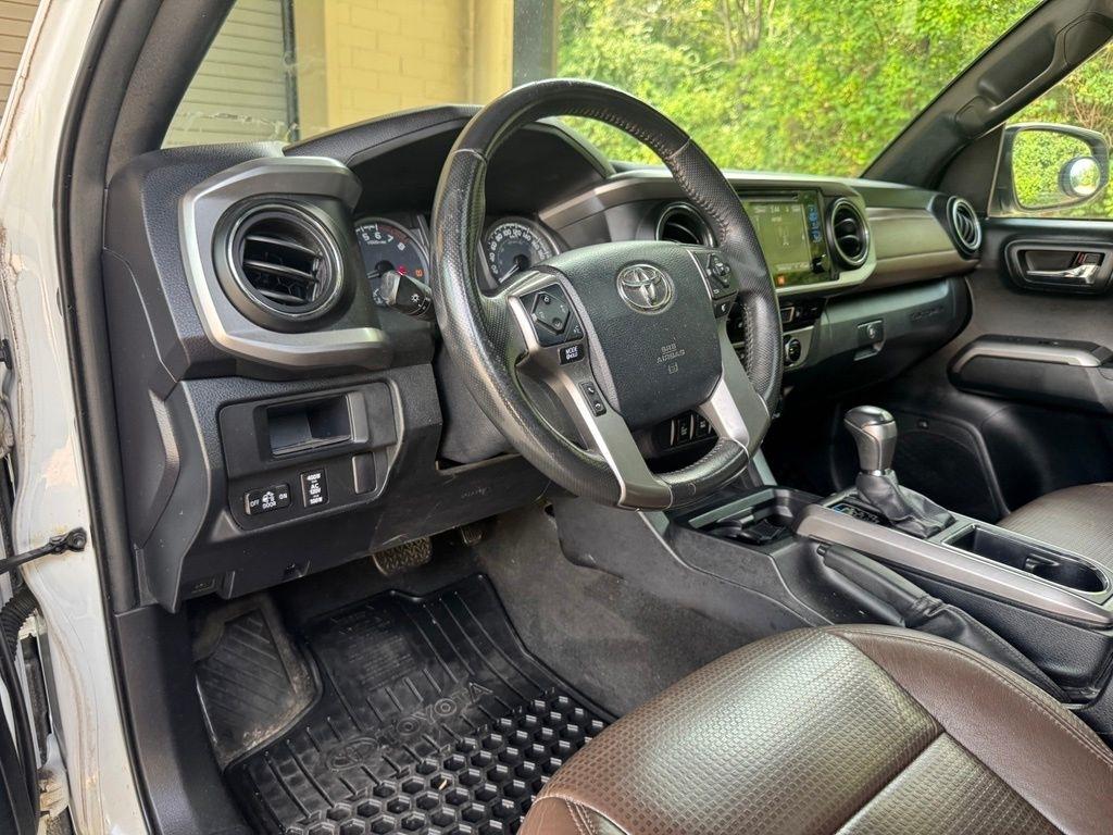 Toyota Tacoma  2016