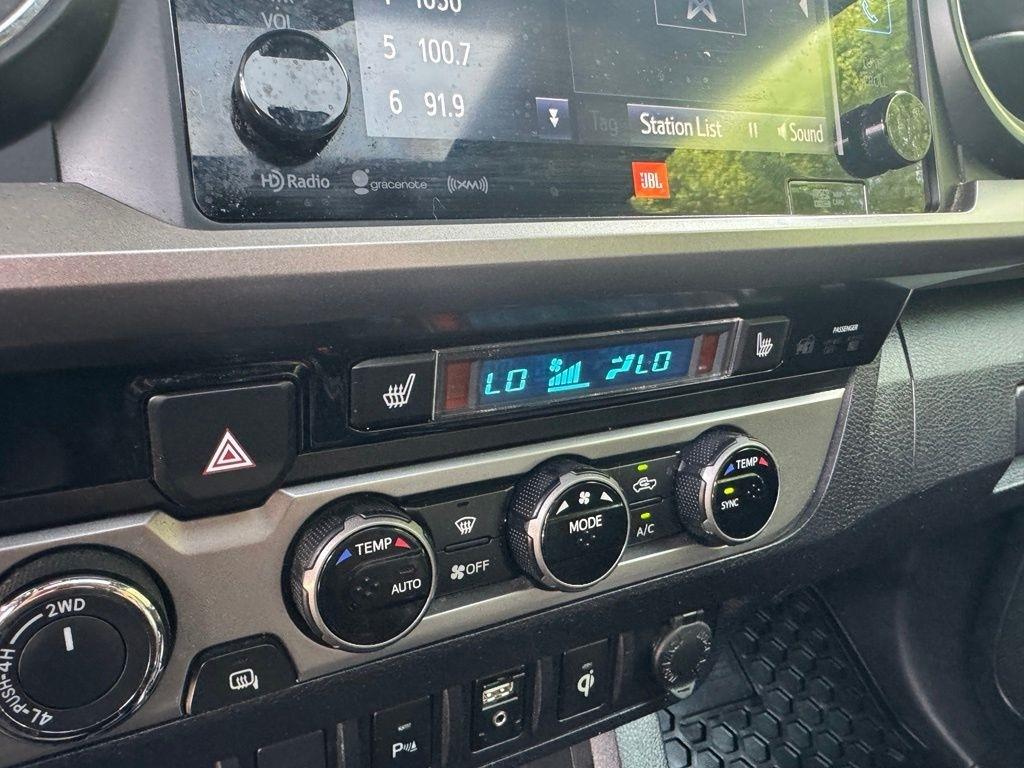 Toyota Tacoma  2016