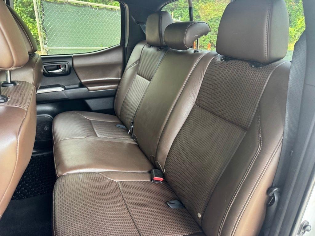 Toyota Tacoma  2016