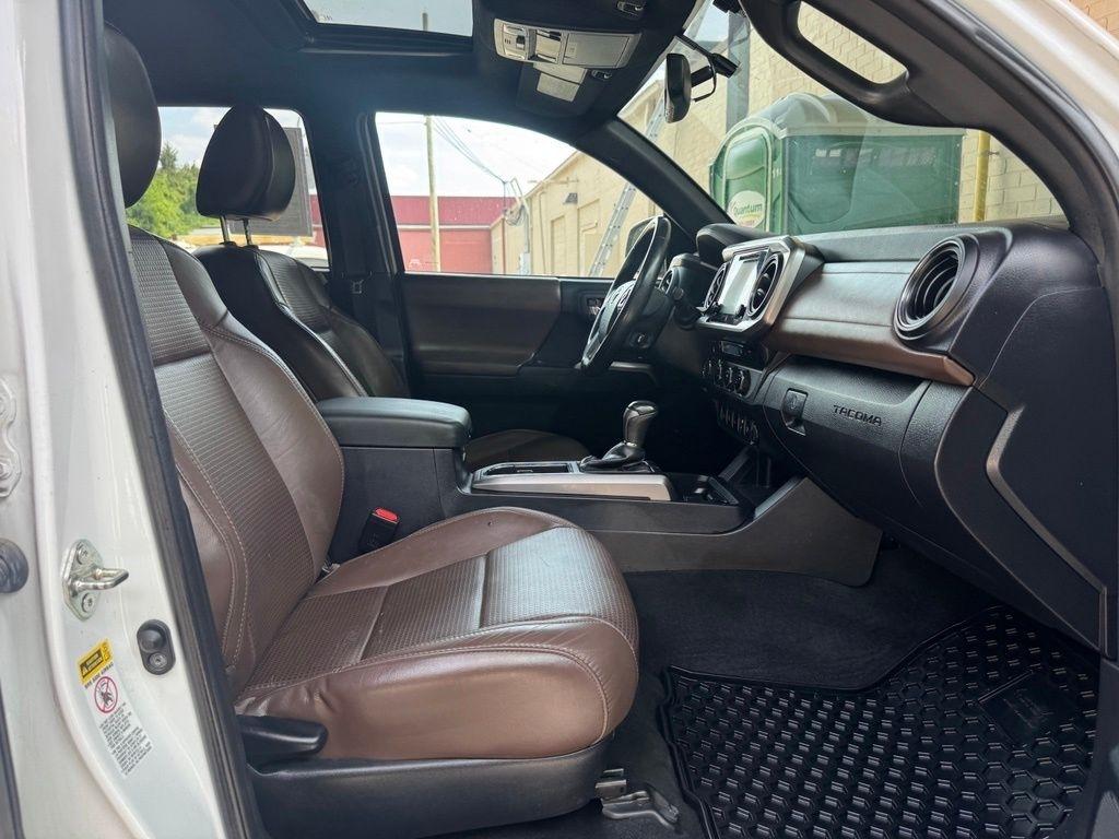 Toyota Tacoma  2016