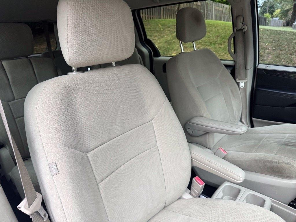 Dodge Grand Caravan  2012