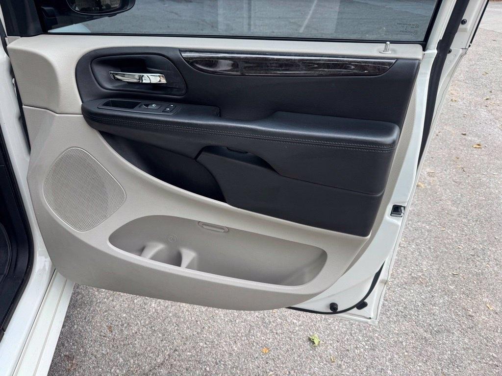 Dodge Grand Caravan  2012