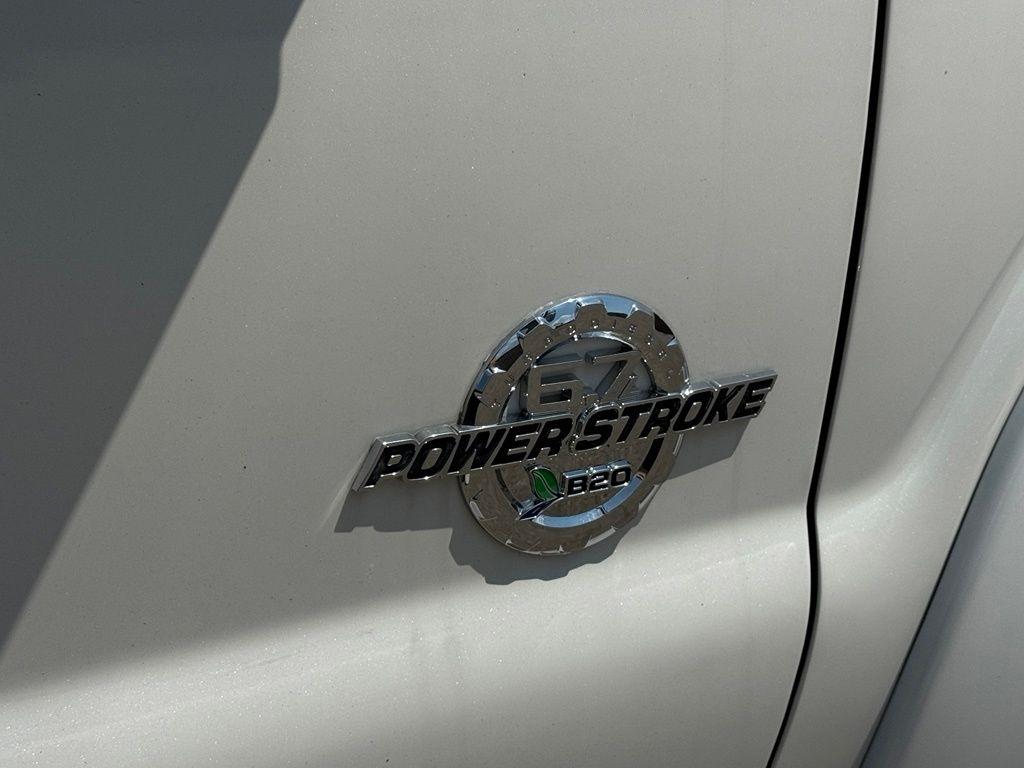Ford Super Duty F-350 SRW  2015