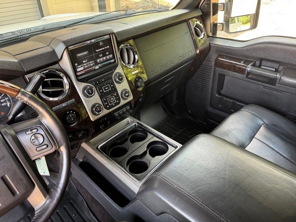Ford Super Duty F-350 SRW  2015