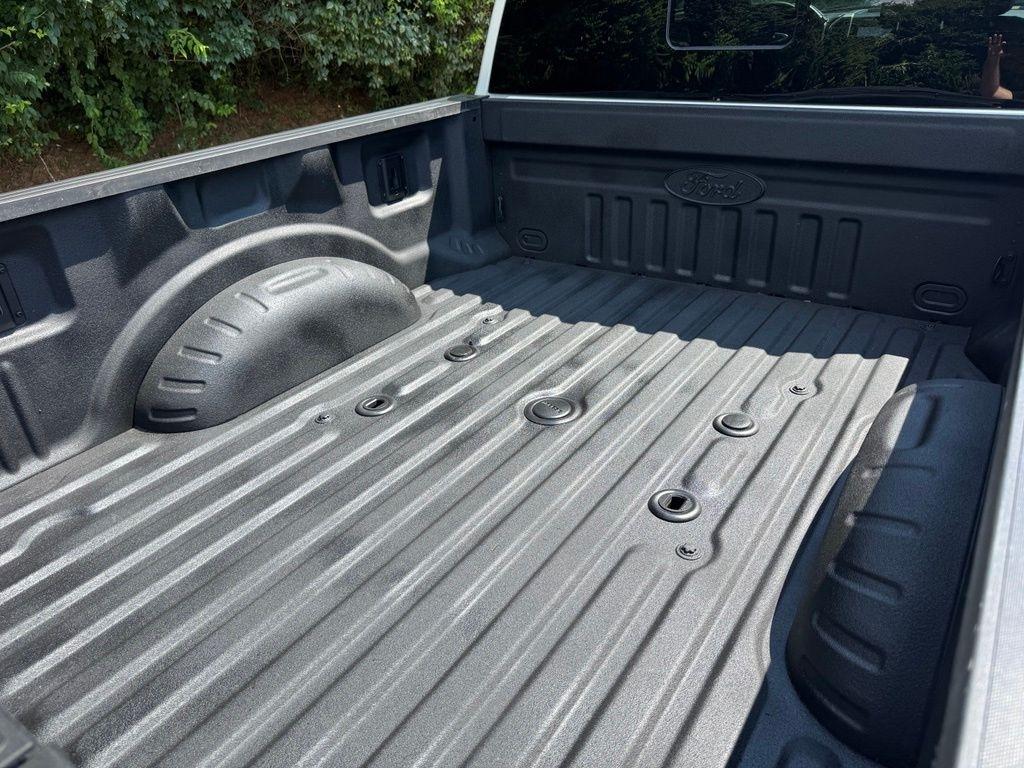 Ford Super Duty F-350 SRW  2021