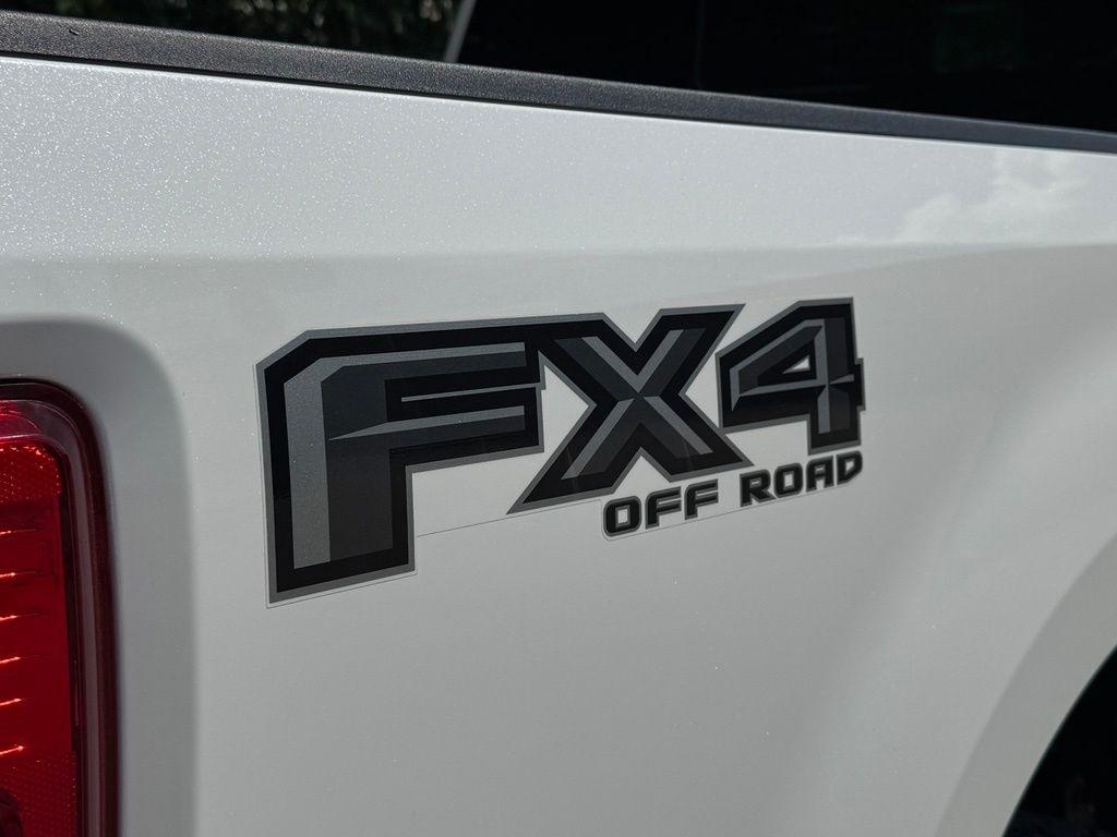Ford Super Duty F-350 SRW  2021