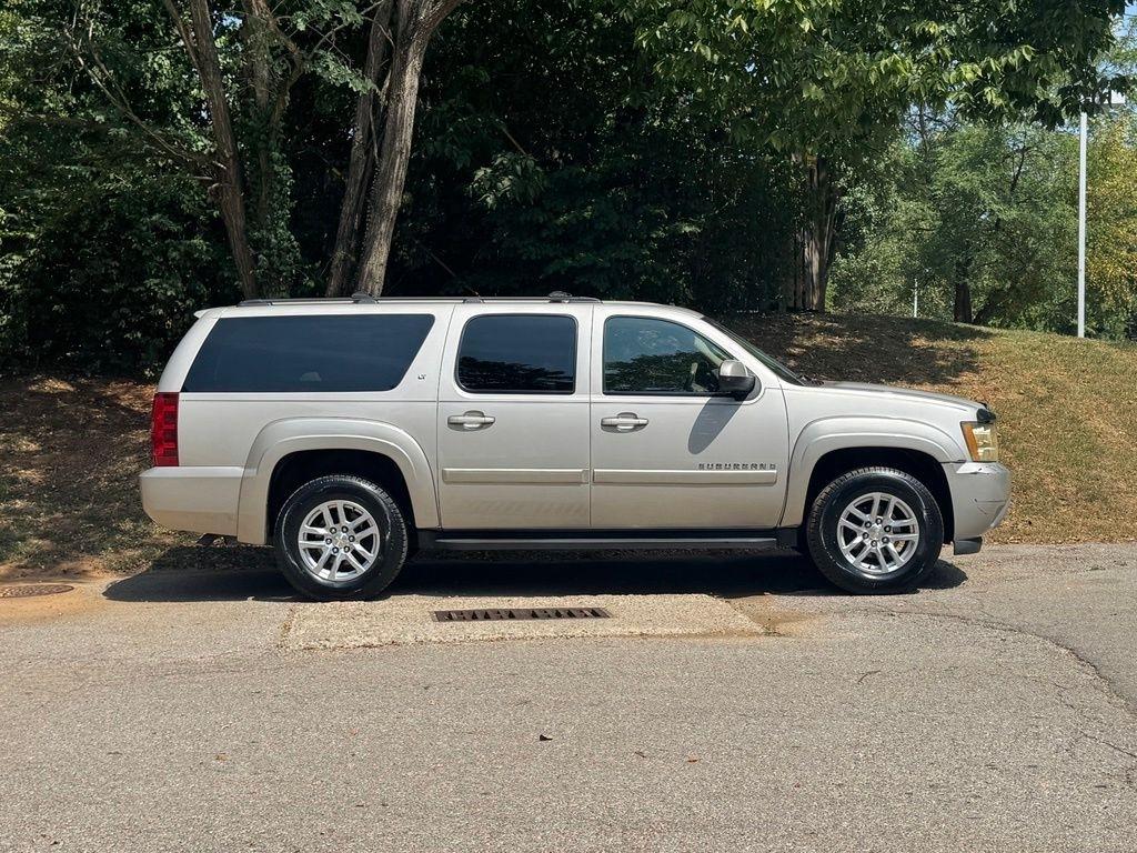 Chevrolet Suburban  2009