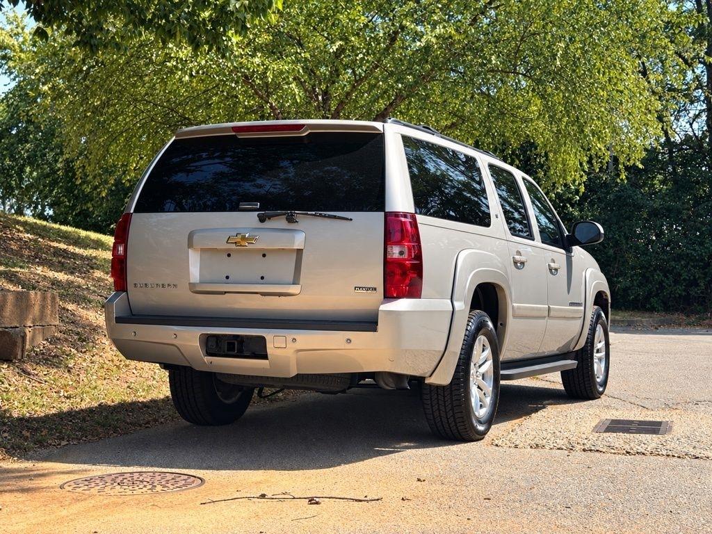 Chevrolet Suburban  2009