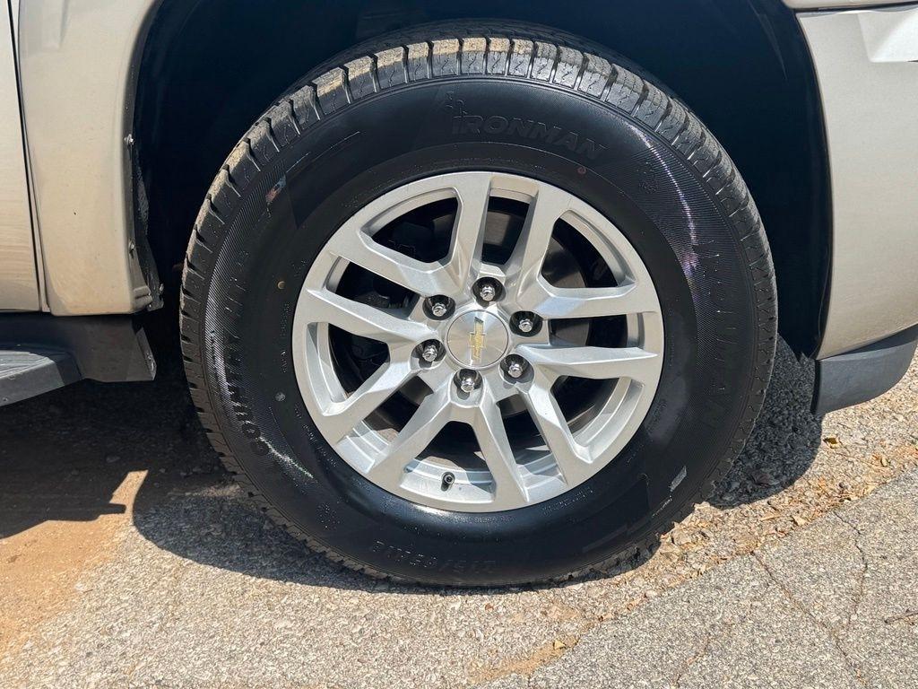 Chevrolet Suburban  2009