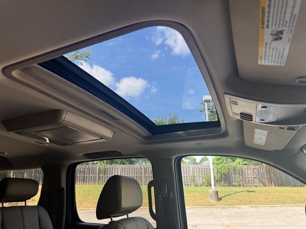 Chevrolet Suburban  2009