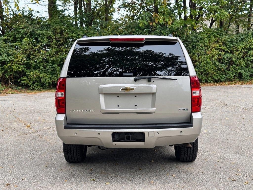 Chevrolet Suburban  2009