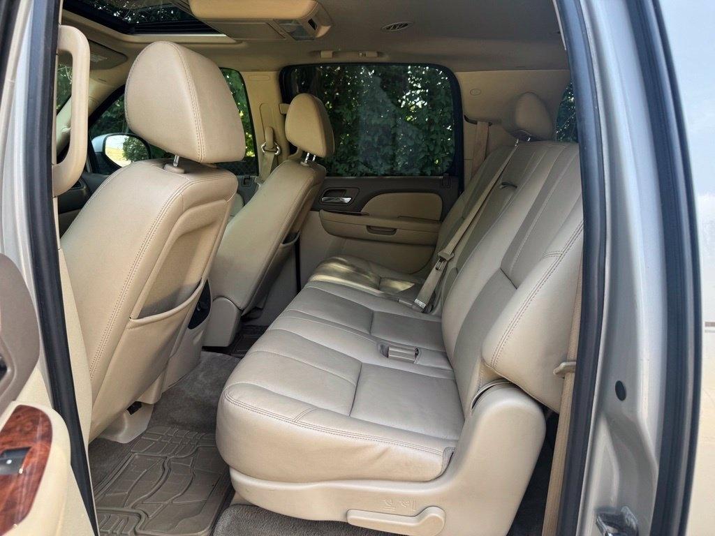 Chevrolet Suburban  2009