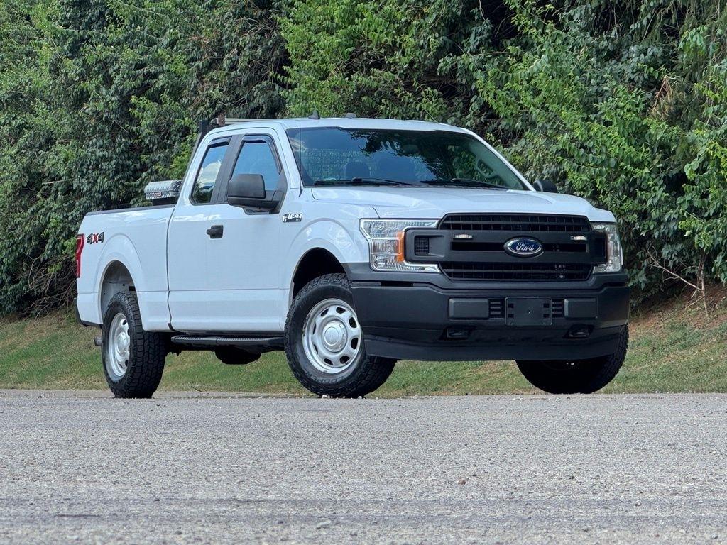 Ford F-150 photo 2