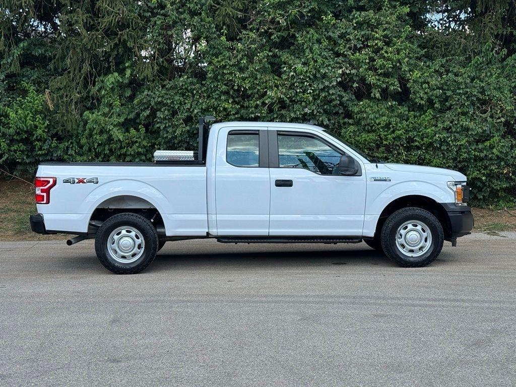 Ford F-150 photo 4