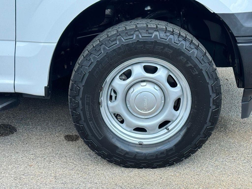 Ford F-150 photo 10