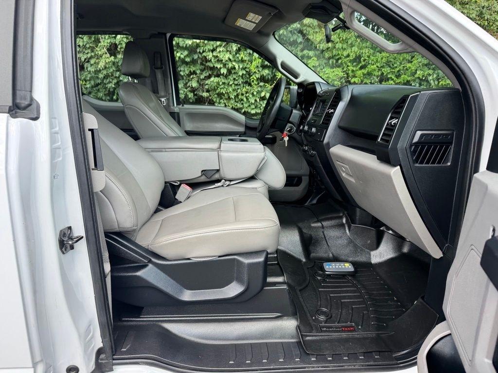 Ford F-150 photo 11