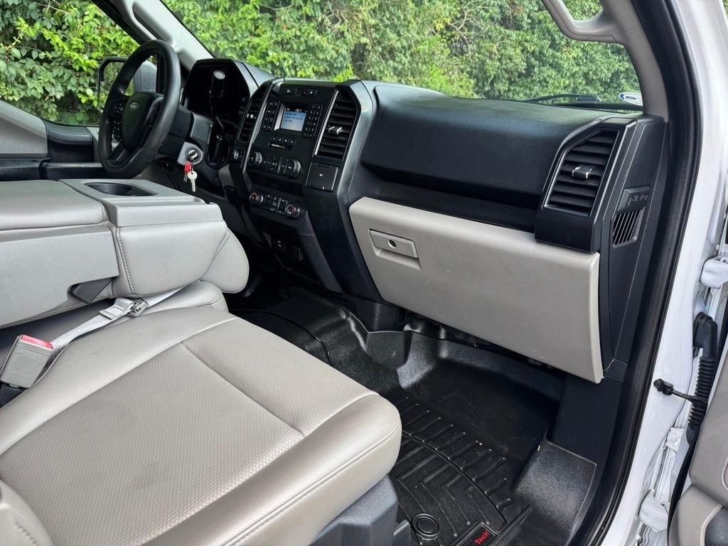 Ford F-150 photo 12