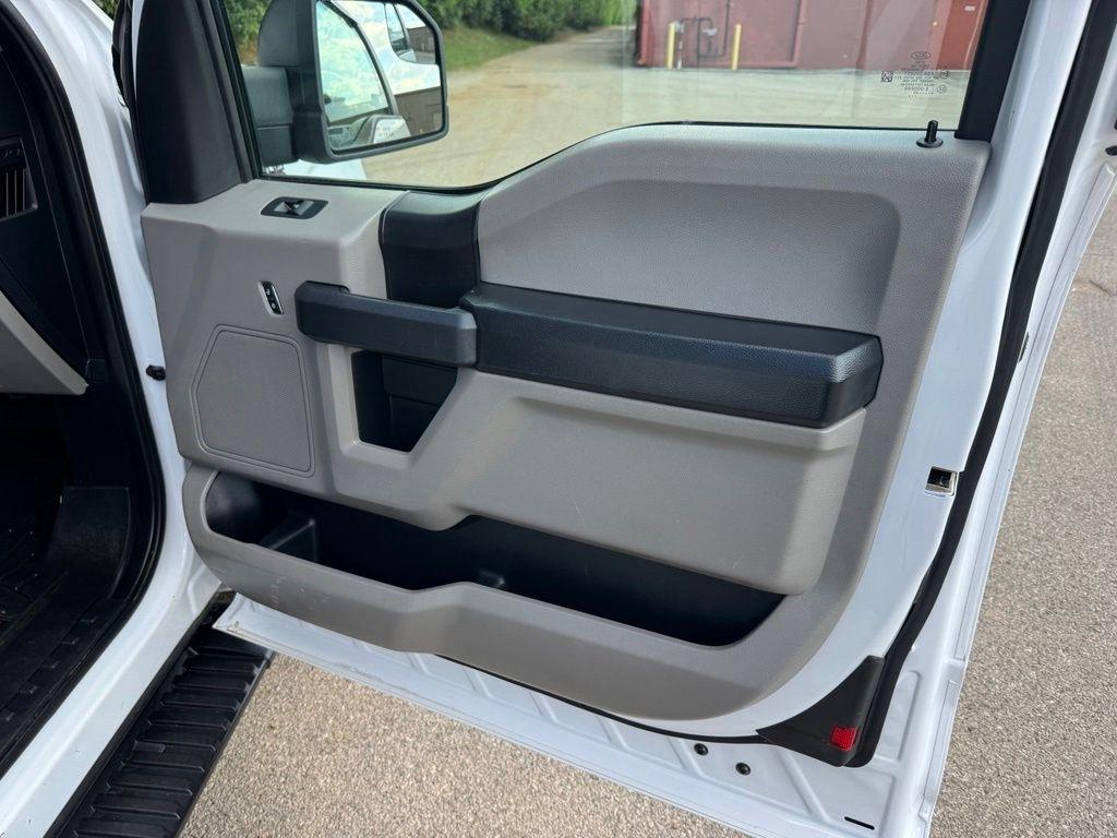 Ford F-150 photo 16