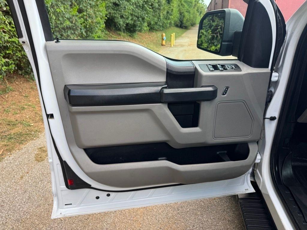 Ford F-150 photo 26