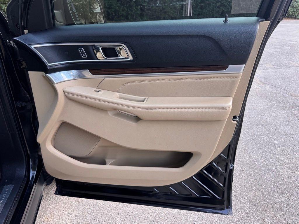 Ford Explorer  2016
