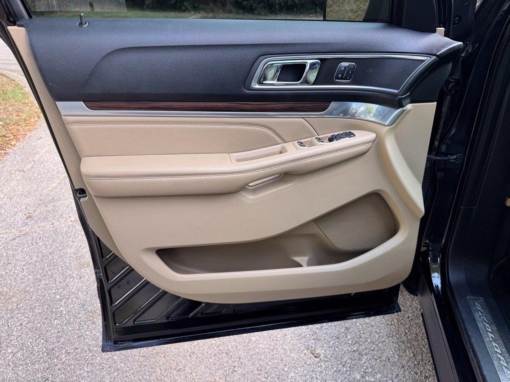 Ford Explorer  2016