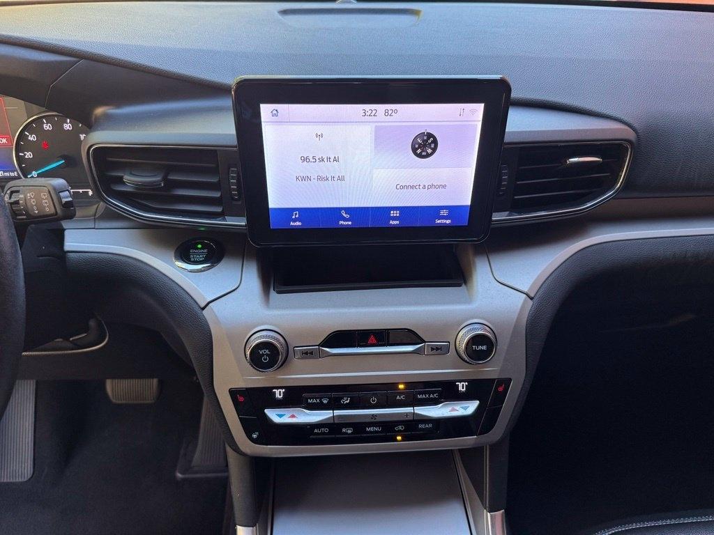 Ford Explorer photo 16