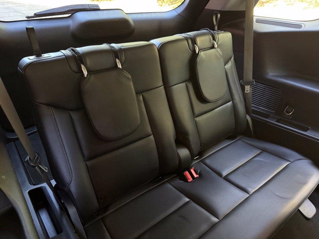 Ford Explorer photo 28