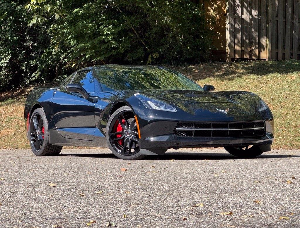 Chevrolet Corvette photo 2
